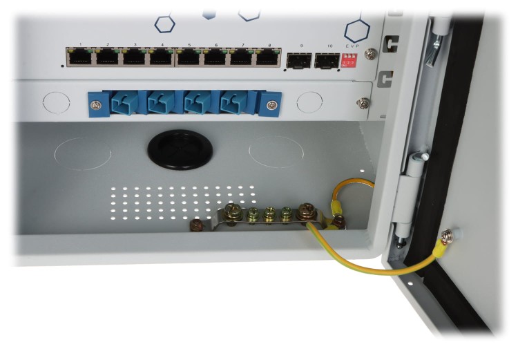 ZEWNĘTRZNY PUNKT DYSTRYBUCJI KAMER EXPERT-POE/OTD-8G2GSFP 8 PoE + 2 x SFP-1648250