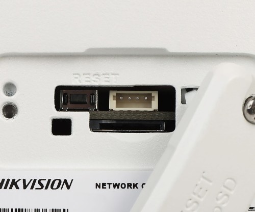 KAMERA IP DS-2CD2T43G2-4LI(2.8MM)/PL Smart Hybrid Light AcuSense - 4Mpx Hikvision-1789563