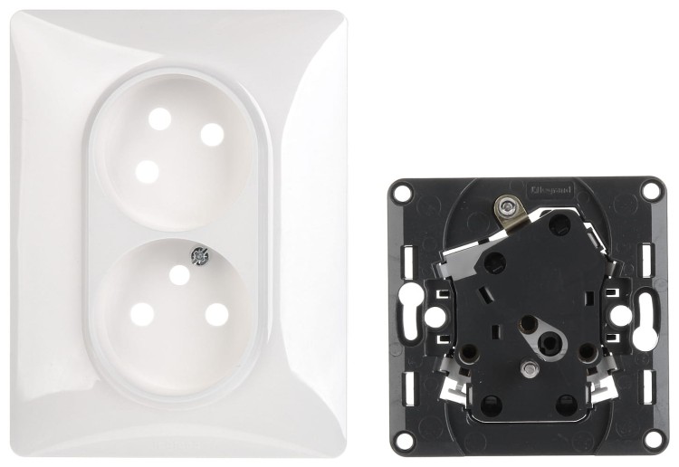 GNIAZDO PODWÓJNE LE-753186 Valena Life 230V 16A LEGRAND-1347062