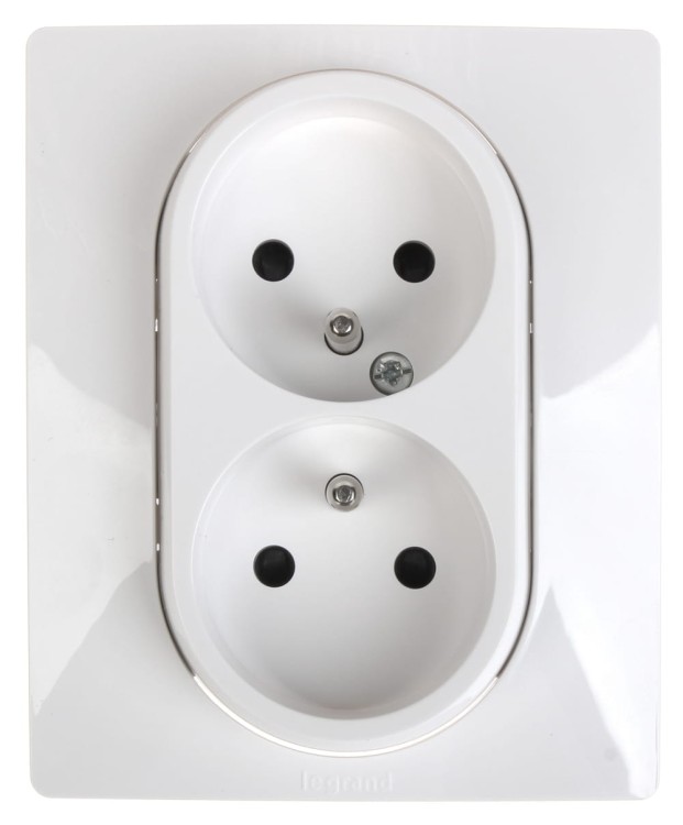 GNIAZDO PODWÓJNE LE-764541 Niloe 230V 16A LEGRAND-1347032