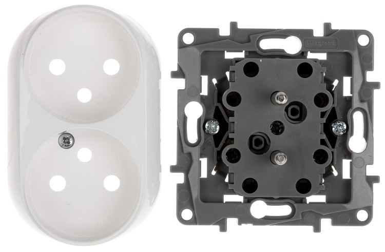 GNIAZDO PODWÓJNE LE-764542 Niloe 230V 16A LEGRAND-1347042