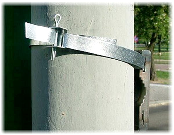 UCHWYT OBUDOWY NA SŁUP BRP-20W-1354051