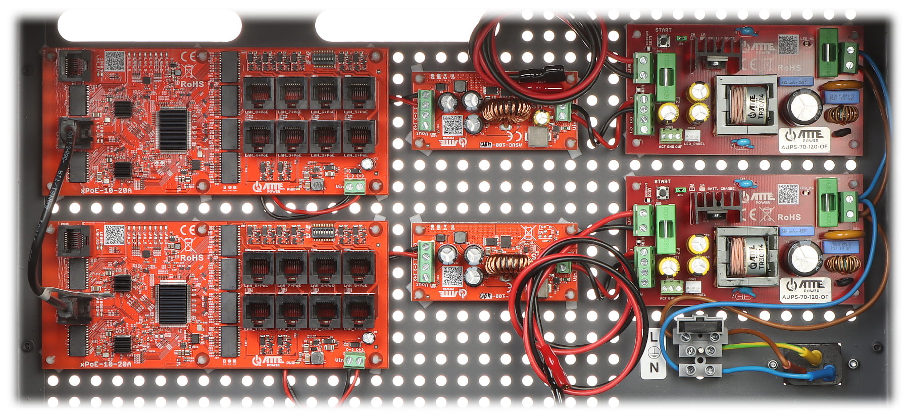 SWITCH POE Z ZASILACZEM BUFOROWYM IPUPS-16-20-R5U0 16-PORTOWY ATTE-1469367