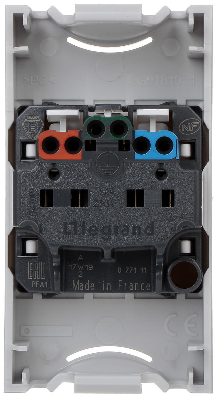 GNIAZDO POJEDYNCZE LE-004280 DIN TS-35 230V 16A LEGRAND-1344725