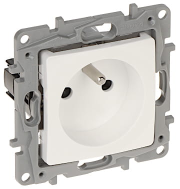 GNIAZDO POJEDYNCZE LE-664536 Niloe 230V 16A LEGRAND-1322199